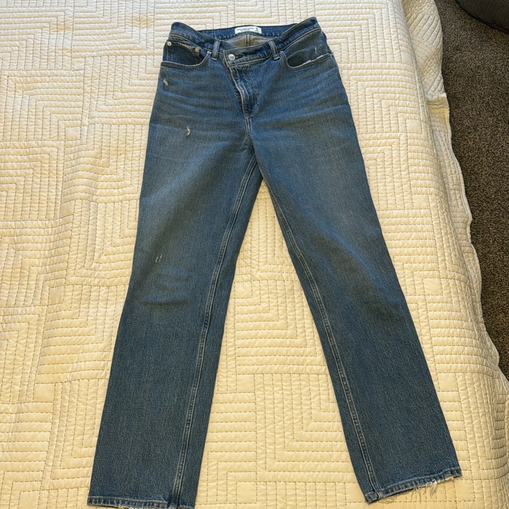 Abercrombie & Fitch 90s straight ultra high rise Jean